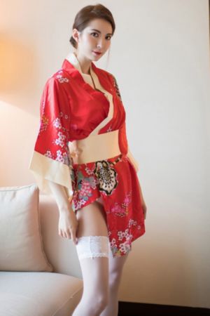 甜蜜惩罚第三季_十万网红美女美酱