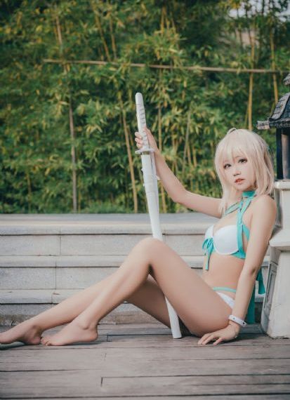 女大学生的沙龙室在线_1080P免费电视剧